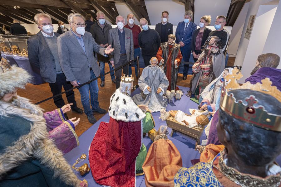 „Frohe Botschaft – Bunte Vielfalt“: Rund 80 Krippen sind in der Ausstellung im Museum im Kloster zu sehen.  Foto: Landkreis Osnabrück/Hermann Pentermann